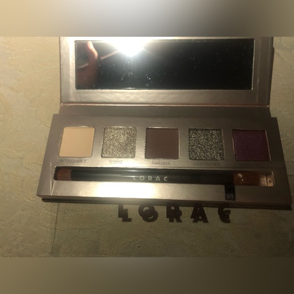 Lorac, Unzipped Elegance Eye Shadow Palette with Dual-Ended Brush 10.5 g - Picture 1 of 4